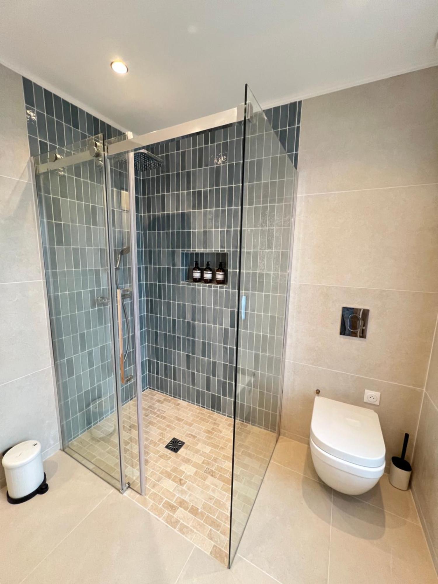 Charming House 2Br, 100M To Rer B Laplace Station آركُوييْ المظهر الخارجي الصورة