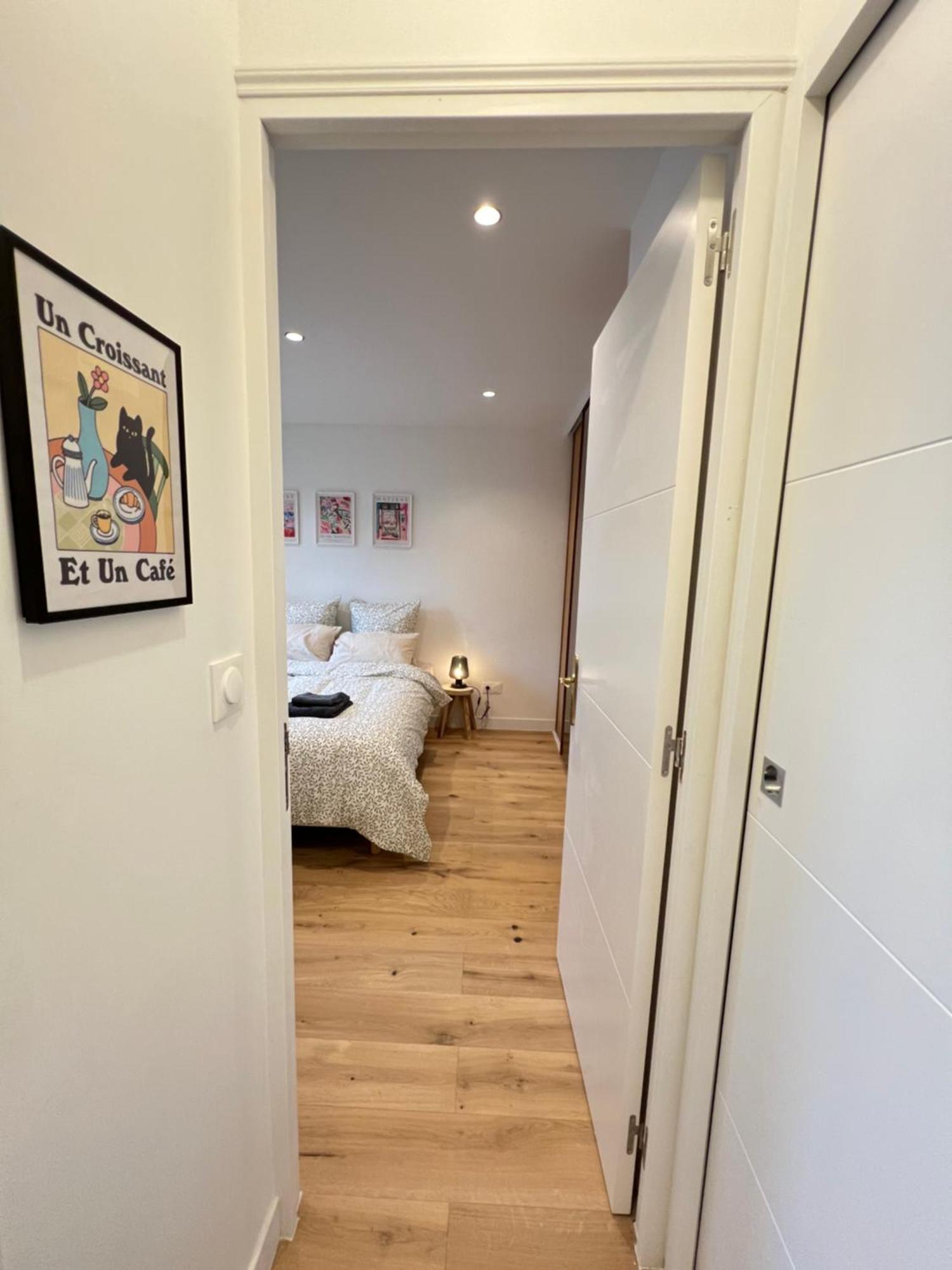 Charming House 2Br, 100M To Rer B Laplace Station آركُوييْ المظهر الخارجي الصورة