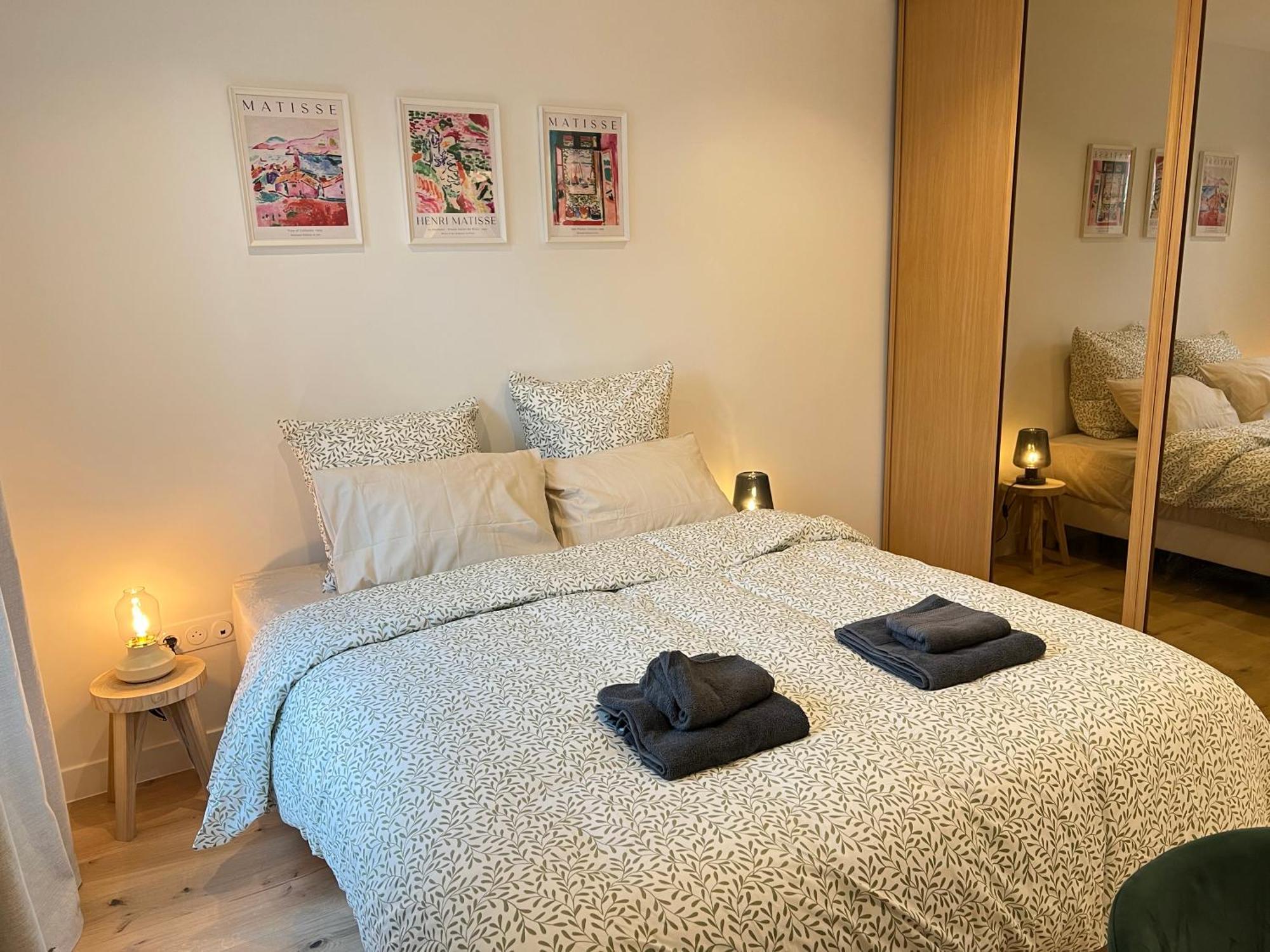 Charming House 2Br, 100M To Rer B Laplace Station آركُوييْ المظهر الخارجي الصورة